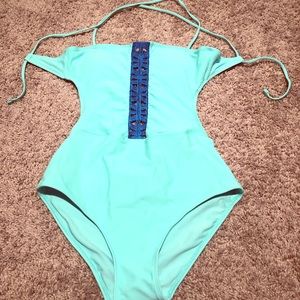 New Never Worn AEO Swimsuit